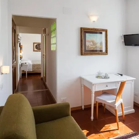 Porta Romana Di Luce Hotel