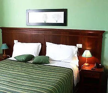 Hotel Porta Romana Di Luce 3*