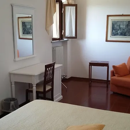 Porta Romana Di Luce Hotel